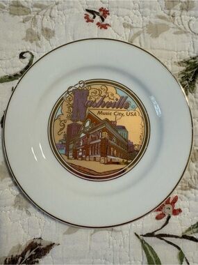 Nashville Music City Gold Trim Decorative Plate